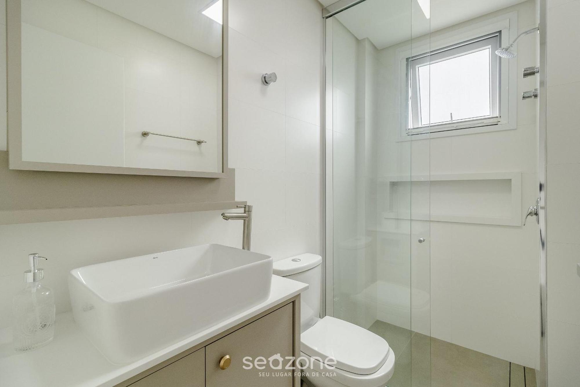 Apartment Cond. Do Em Jurere - Vlo